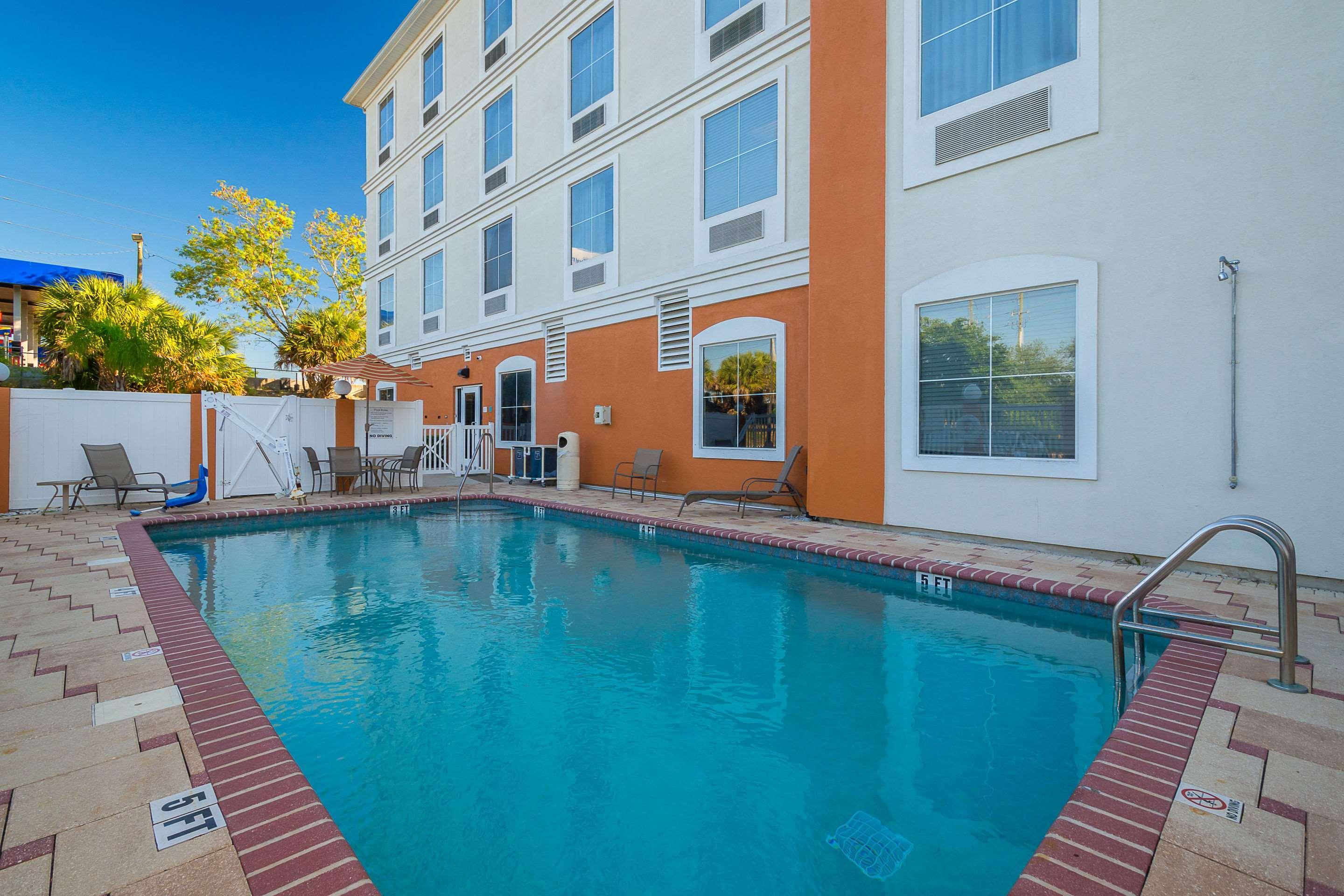 Comfort Inn & Suites Maingate South Davenport Ngoại thất bức ảnh