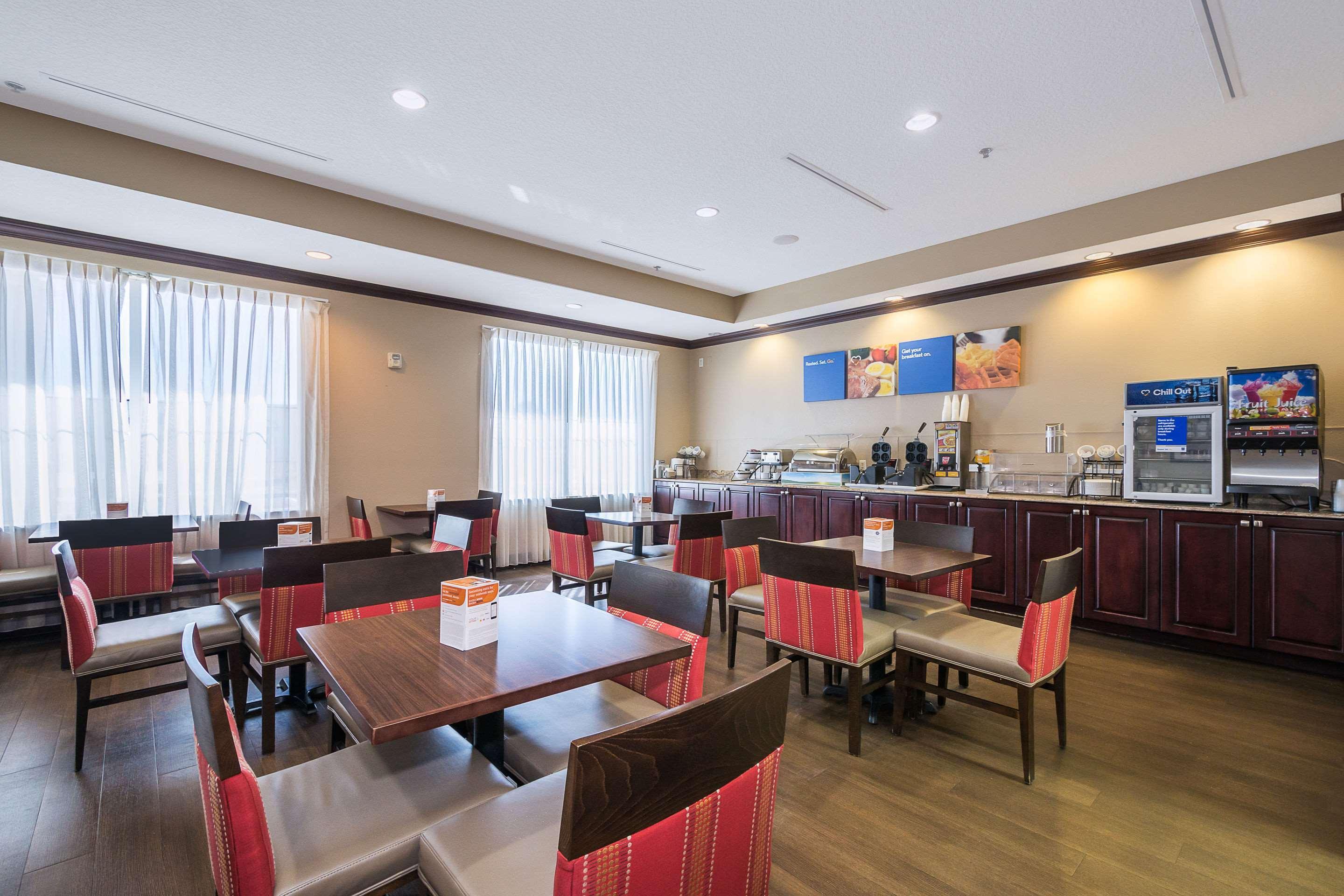 Comfort Inn & Suites Maingate South Davenport Ngoại thất bức ảnh