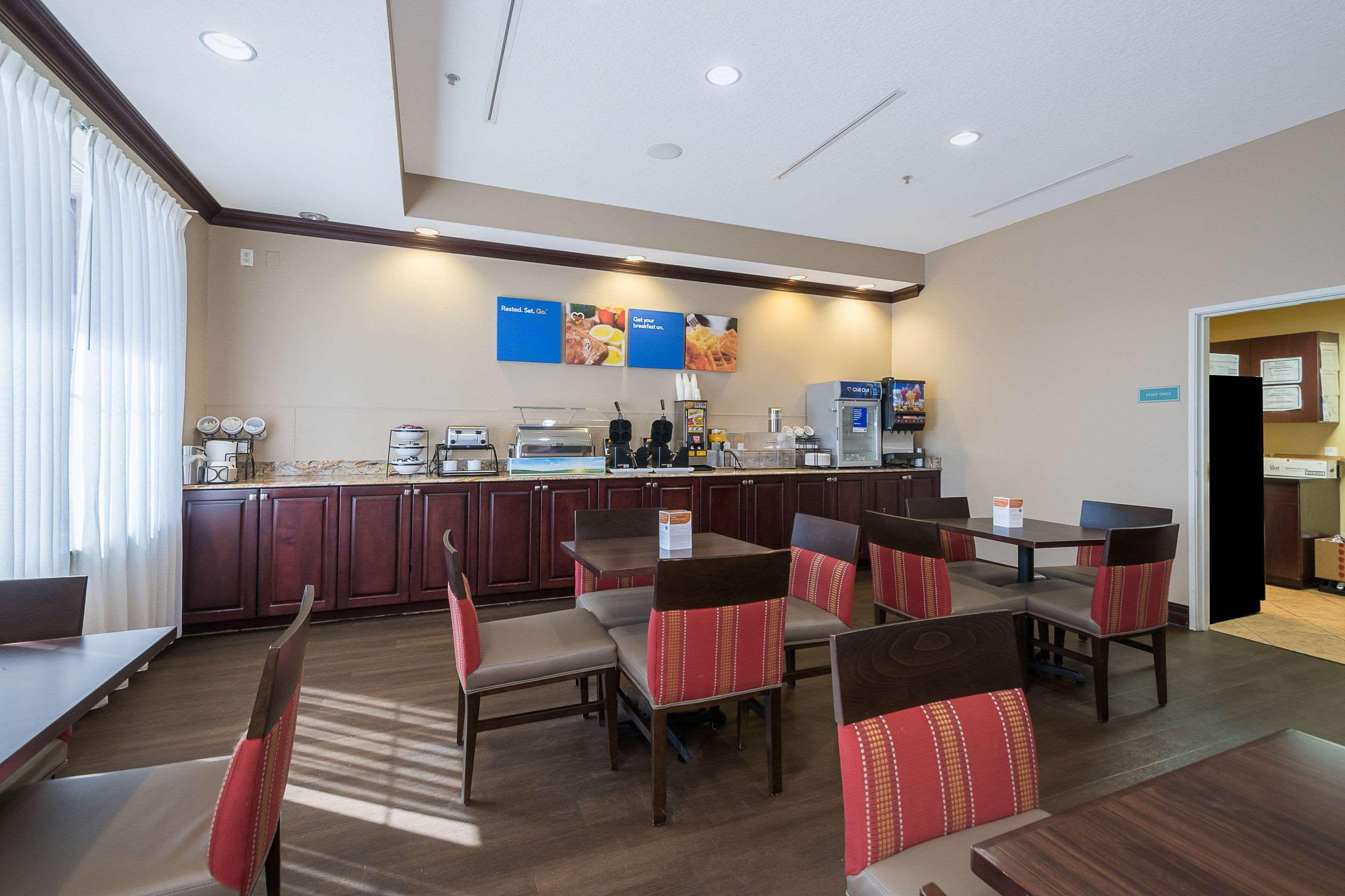 Comfort Inn & Suites Maingate South Davenport Ngoại thất bức ảnh